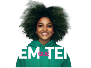 Menina sorrindo na propagando da Serasa eCred "Vem que tem"